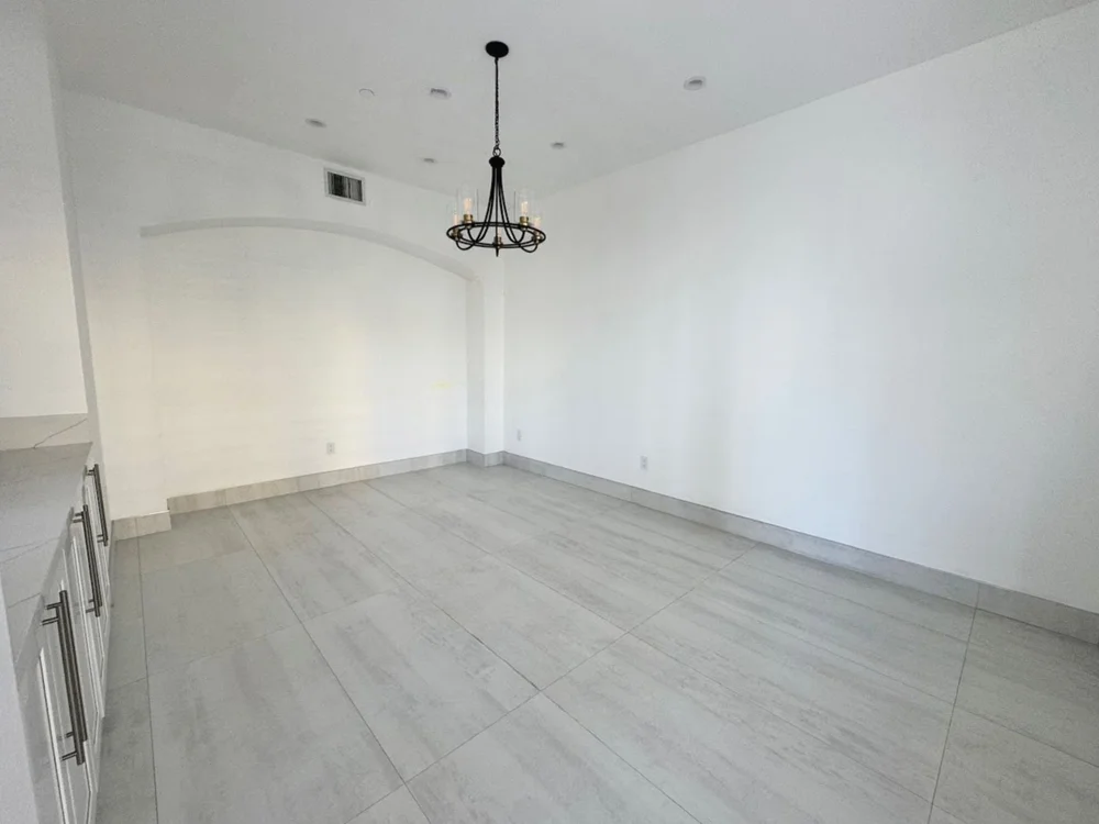 Dining room at Santana Row, San Jose before staging
