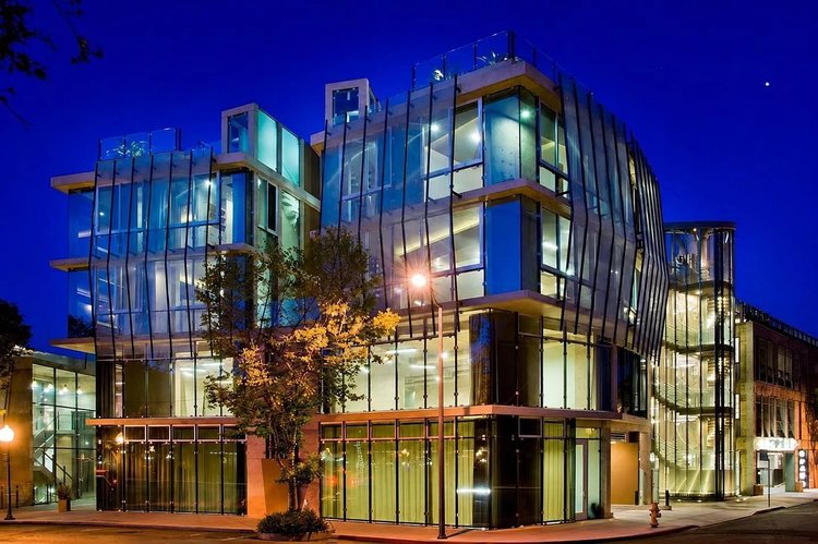 The building at twilight at 102 University Ave #3C, Palo Alto