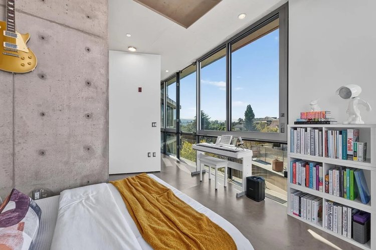 Second bedroom at 102 University Ave #3C, Palo Alto