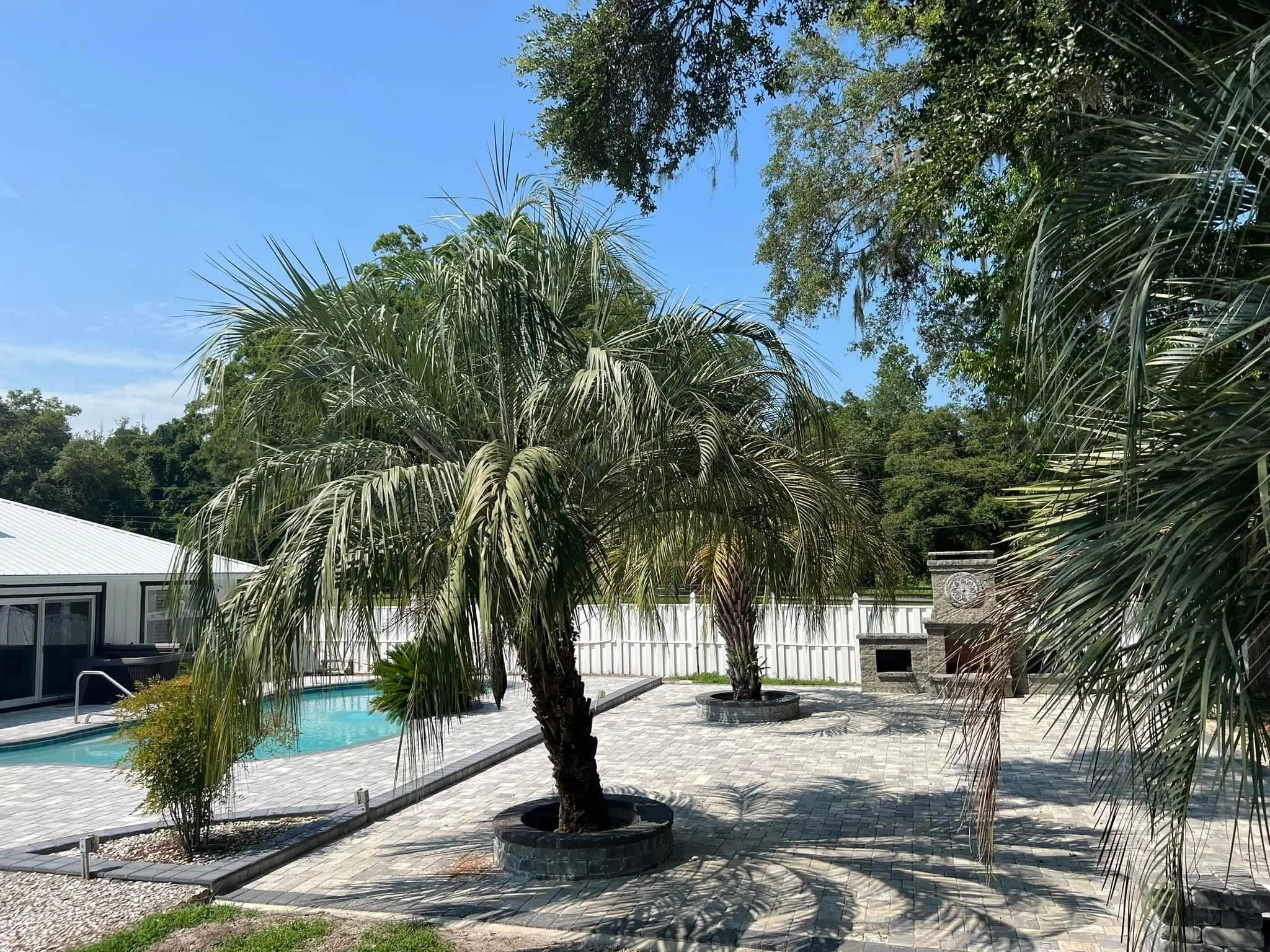 Custom Luxury Outdoor Entertainment-Ocala Paver Install