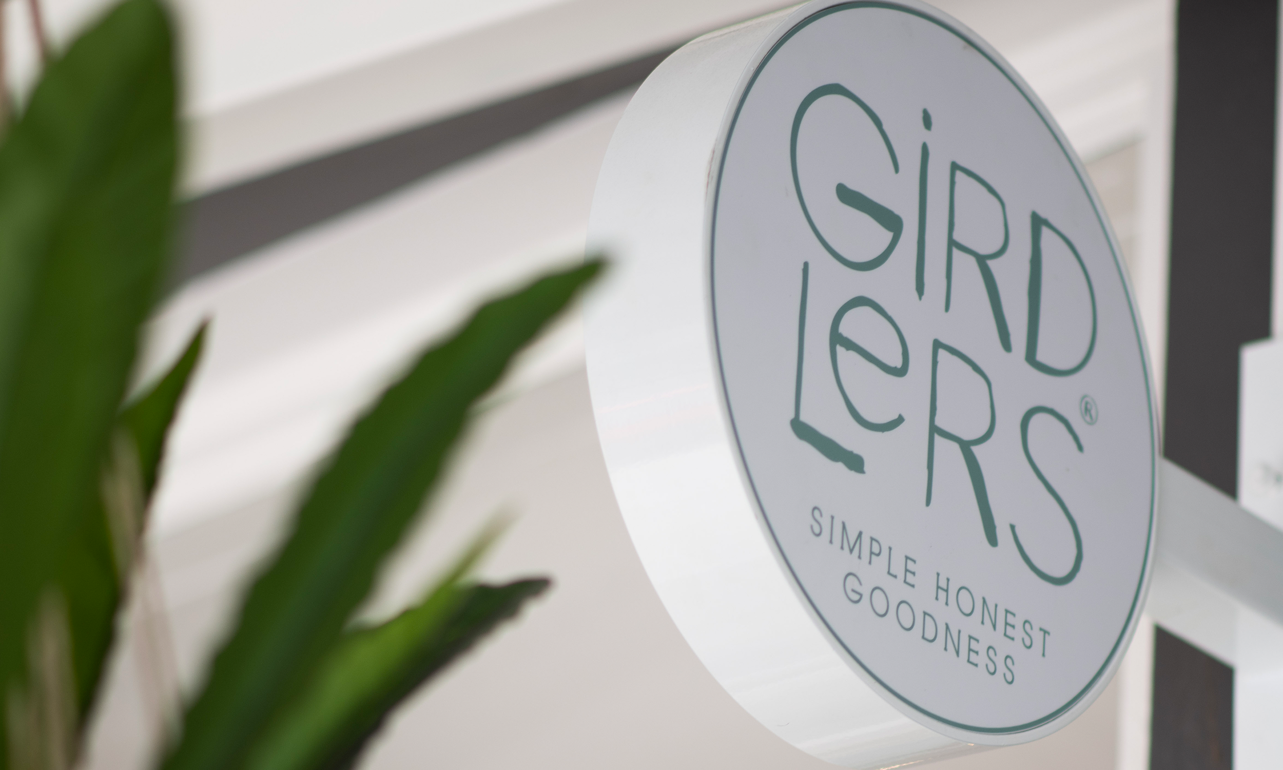 gallery_girdlers_logo.png