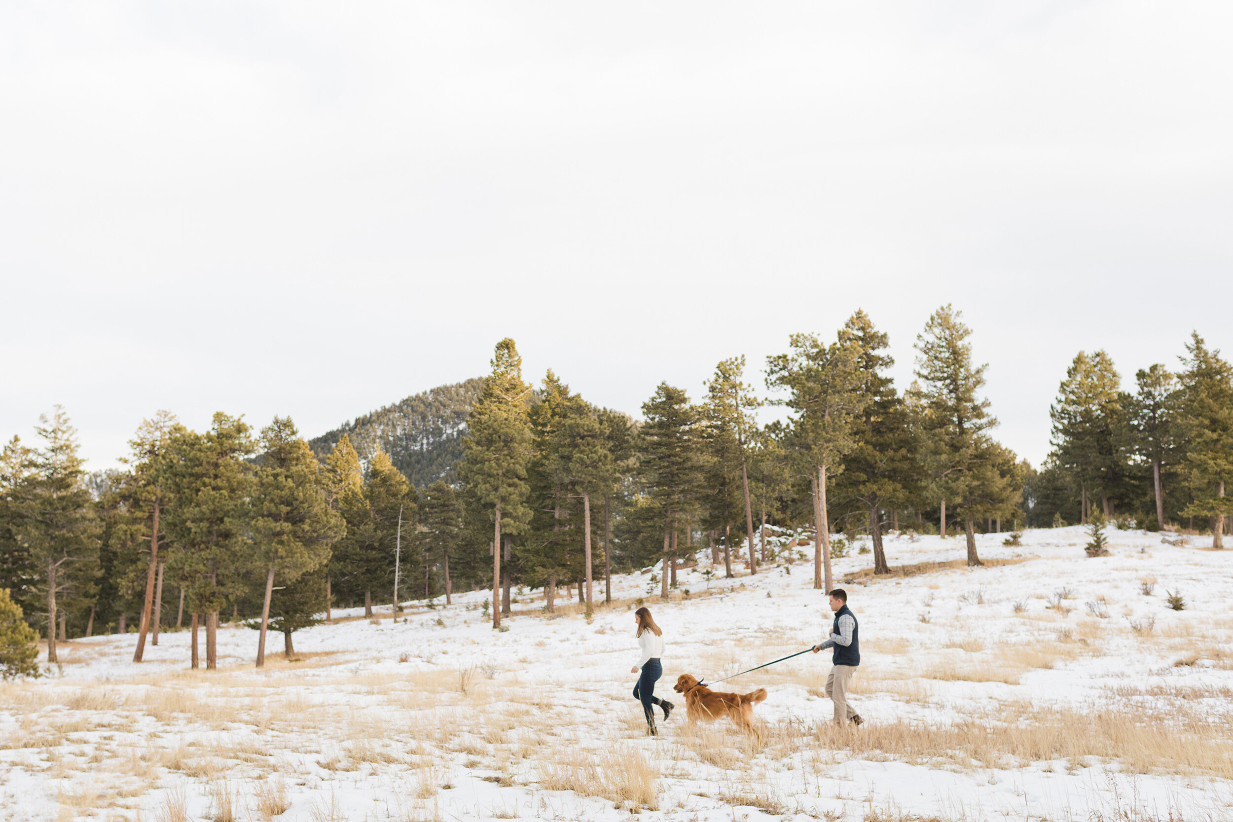 colorado-engagement-photos-in-the-snowy-mountains-06.jpg