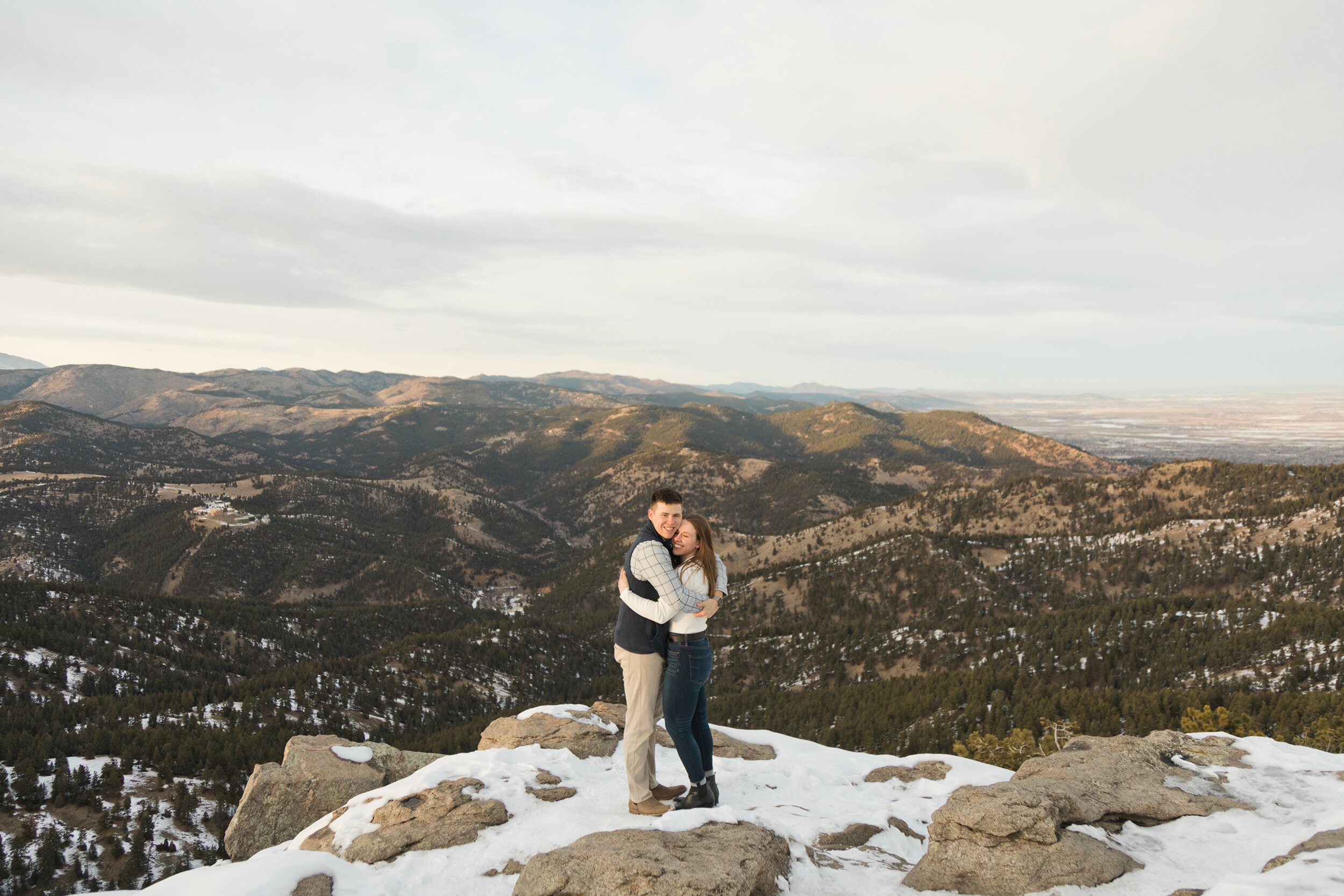 colorado-engagement-photos-in-the-snowy-mountains-14.jpg