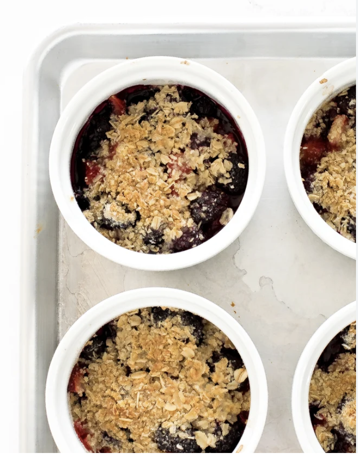 SUMMER BERRY CRUMBLE