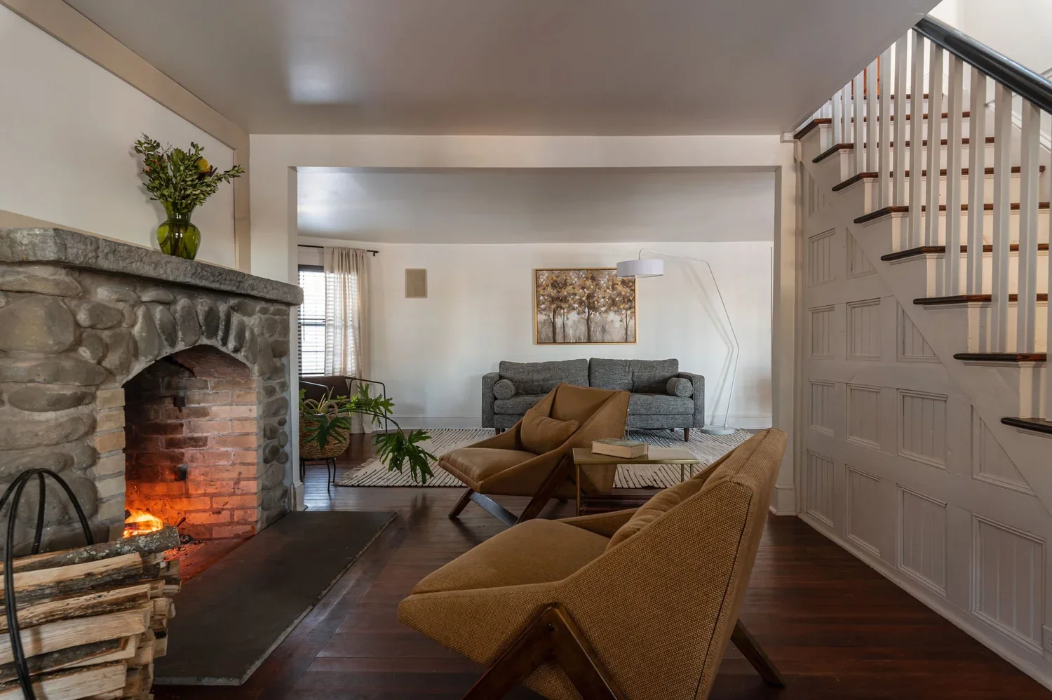 THE ARNOLD HOUSE: Modern Farmhouse