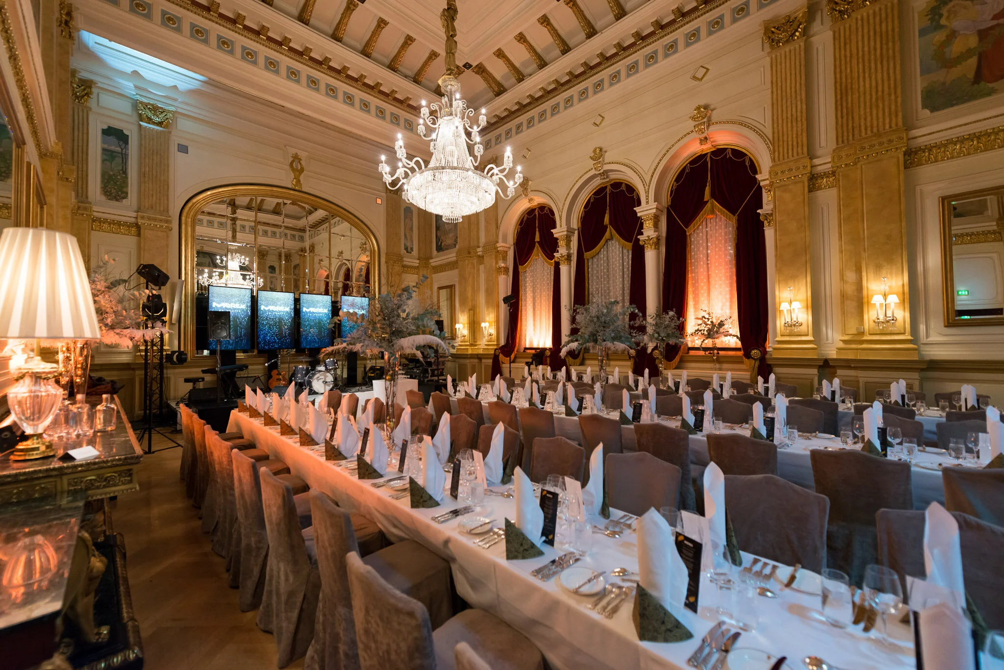 Kamp hotellin peilisalo, Merck -yhtiön yritystapahtuma