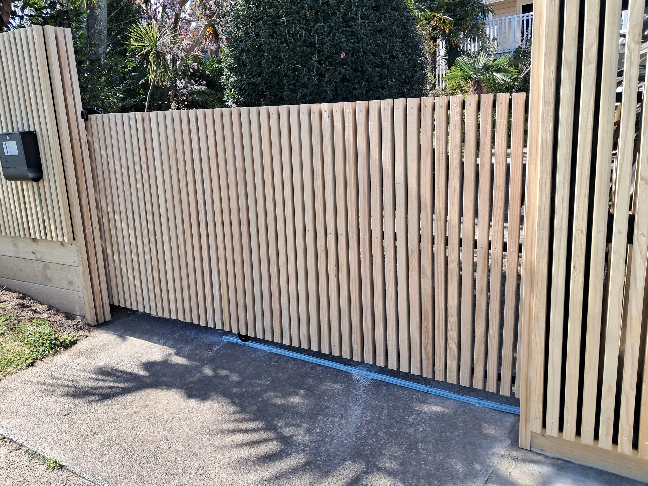 Slate fence with gate