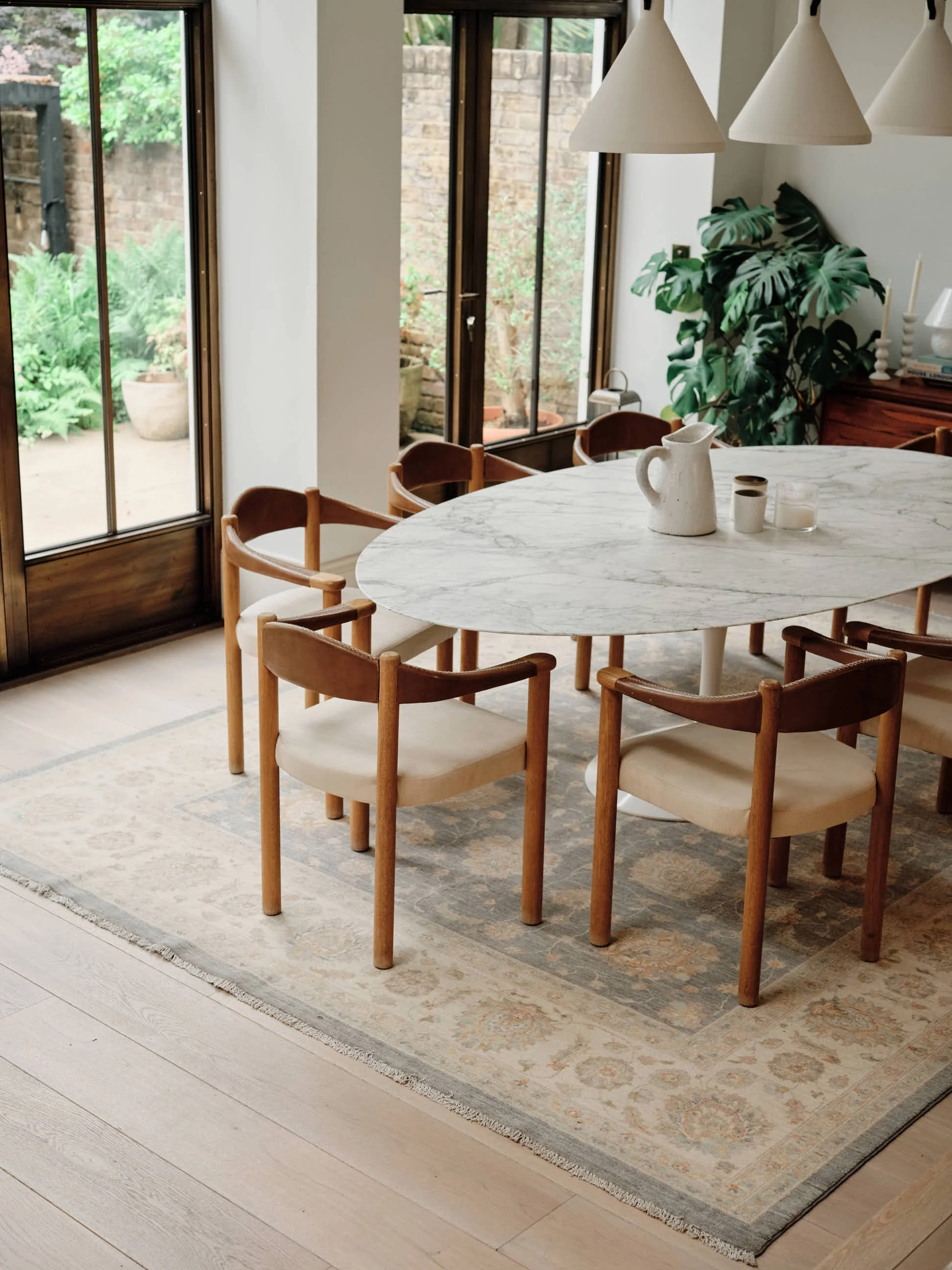 0154_25-06-05_0044_Luxury Persian Rug Company_GFXS0158.jpg