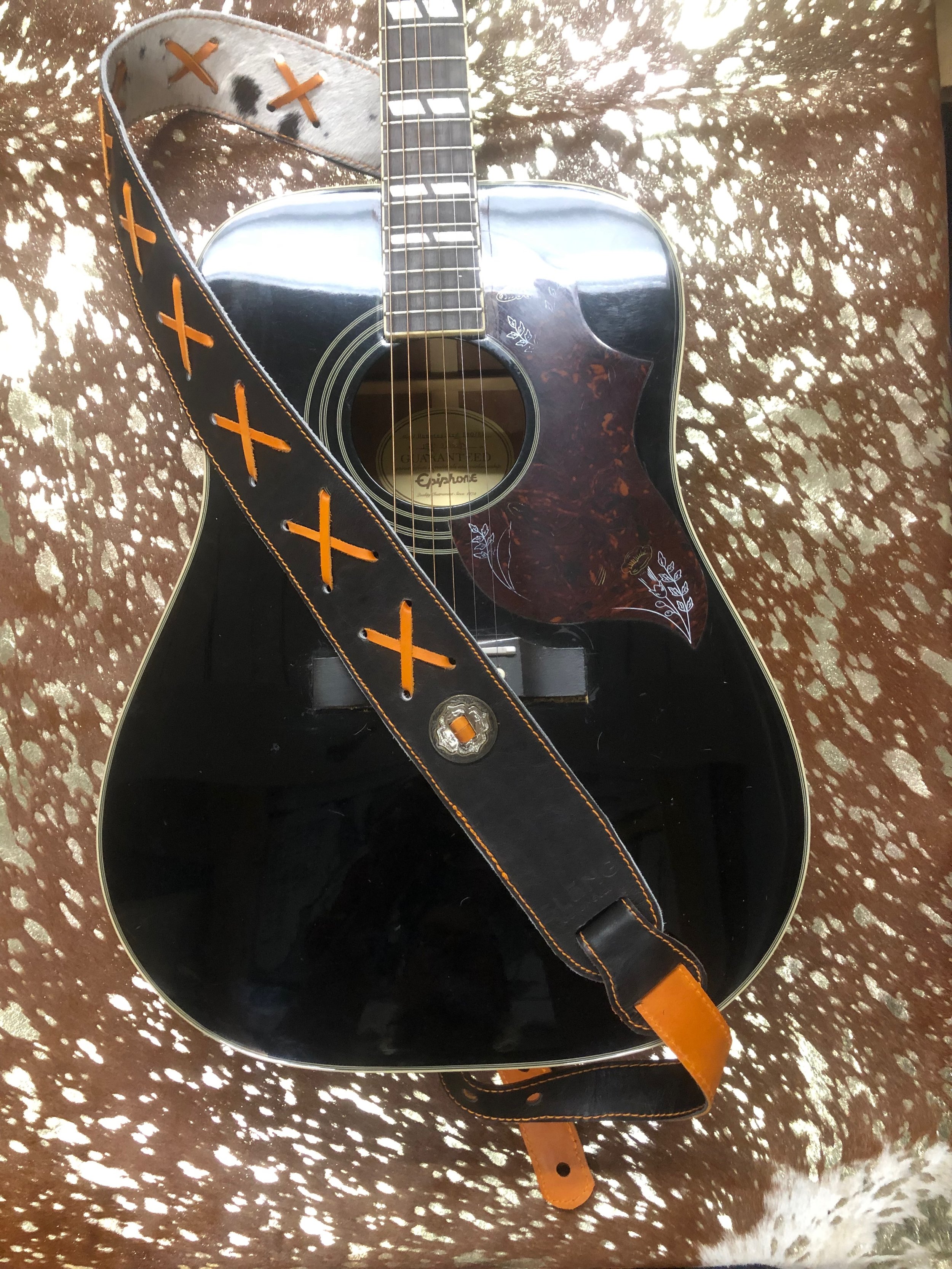 "X" Laced Reversible Leather Guitar Strap by SLāNG (GS-0030)
