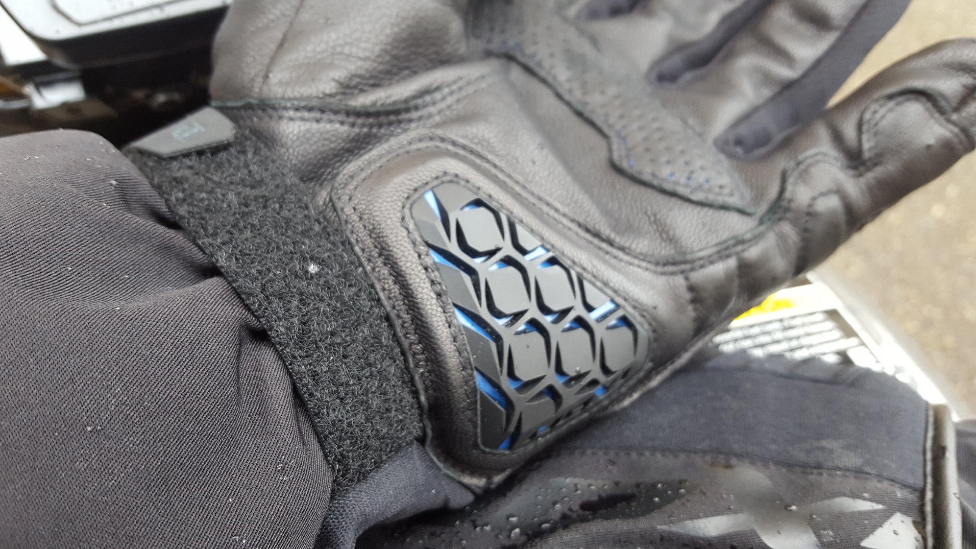 Test gants hiver chauffant IXON IT-ASO — Lequipement