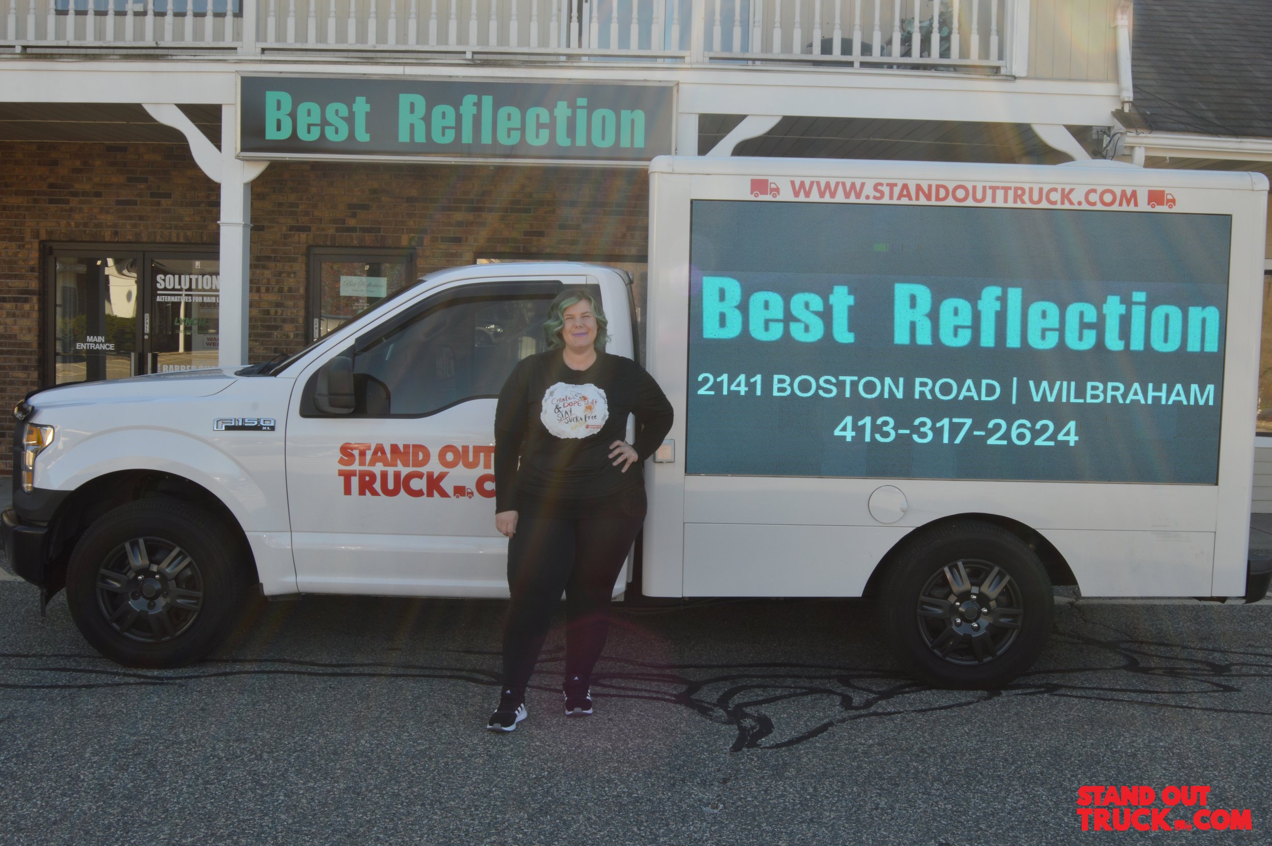 Best Reflection Salon Stand Out Truck 7.JPG
