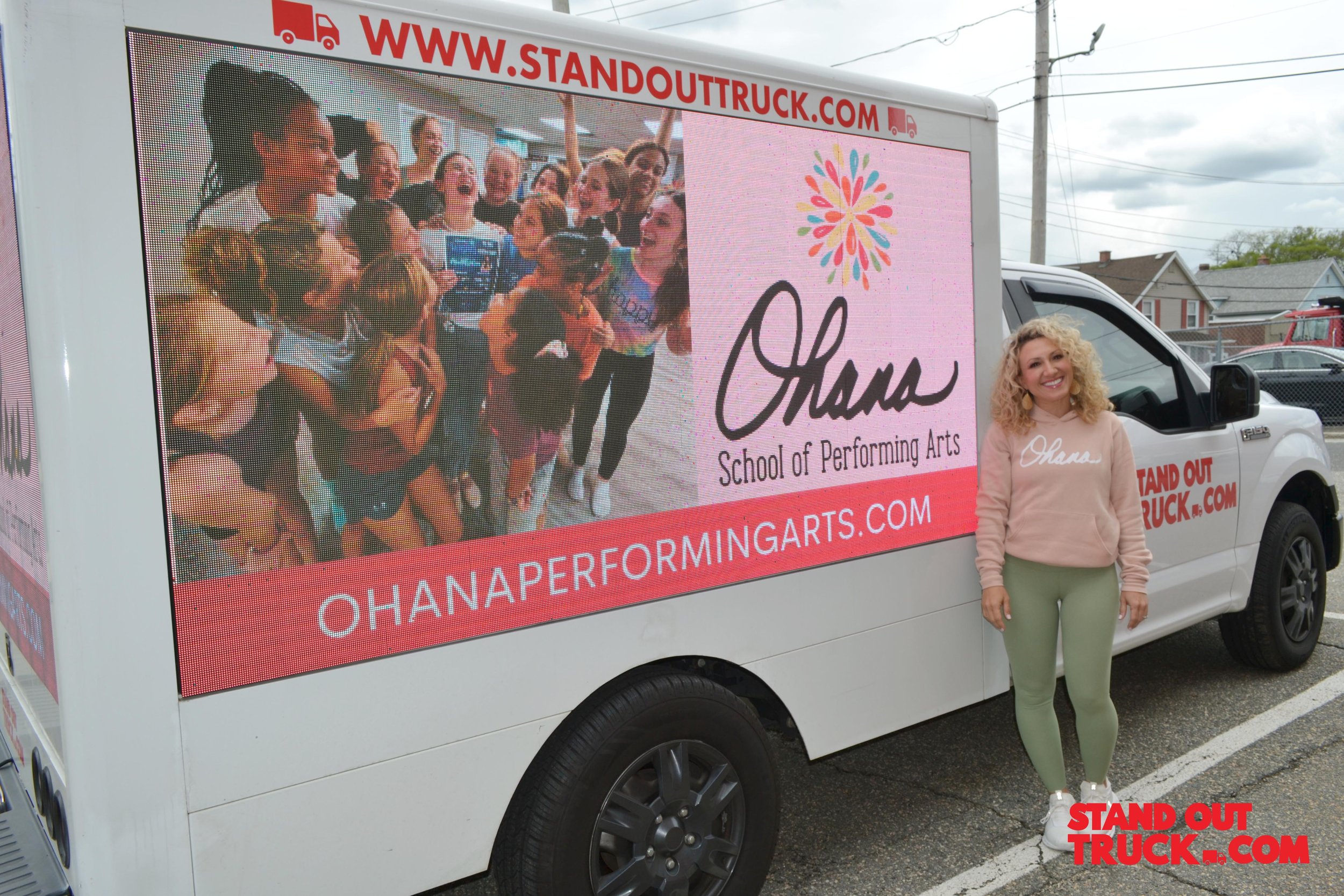 Ohana Performing Art x Stand Out Truck2.JPG