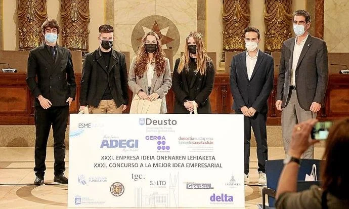 ENTREGA DE PREMIOS CONCURSO ESME A LA MEJOR IDEA EMPRESARIAL