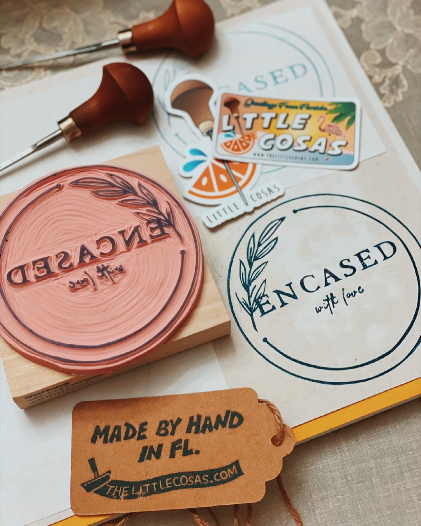 A beautiful, wood mounted, 4x4in stamp made for @encasedwithlove_ ! This south Florida, woman-owned business takes your floral arrangements and preserves them in the coolest way! Check out Casey&rsquo;s page to see her awesome work!
🌸 
Are you ready