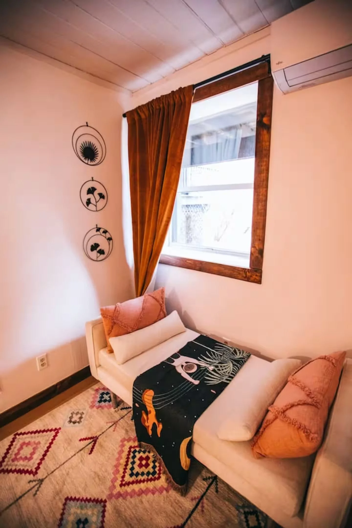 Queen Bedroom
