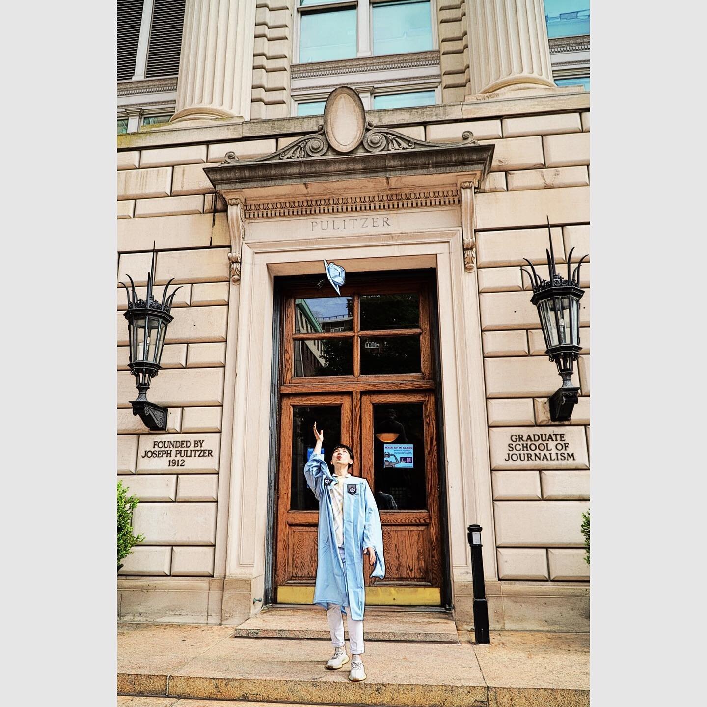 #ColumbiaGrad22🎓 #jschool📰
Thanks for this great year, and it's such a pleasure to have met all of you! 🥹🥰

📸: @ivy_huiiii