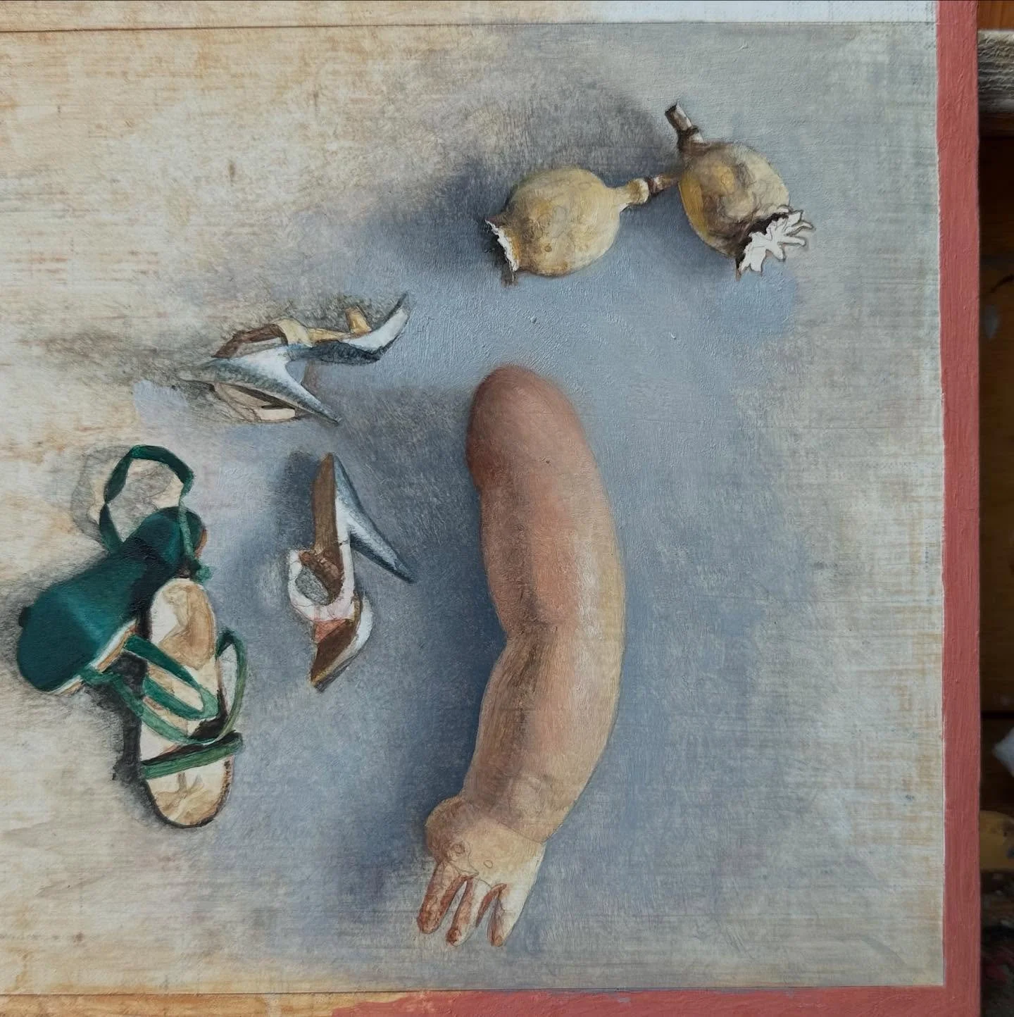 &hellip;yup, this one&rsquo;s weird&hellip; bottom of the doll chest&hellip;. My installation &ldquo;Witness Marks; Anatomy of a Memory&rdquo; opens at the Kent Museum September 12 &hellip;
#dolls #bitsandbobs #memory #wizardofoz #wunderkammer