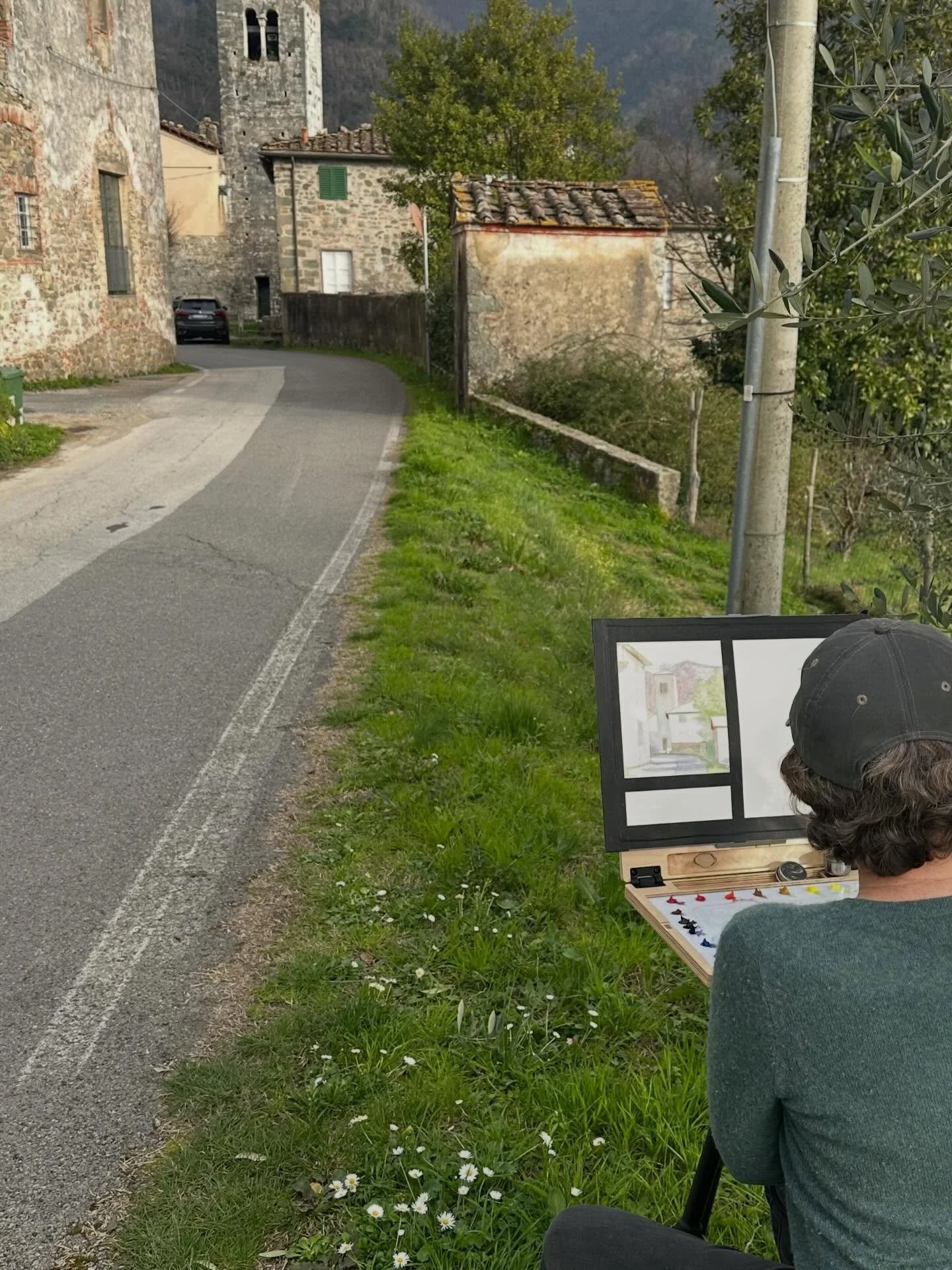 &hellip;the weather is holding&hellip; Sant&rsquo;Ilario di Brancoli&hellip;
#pleinair #itinerario #olivetrees #springbirds #italy