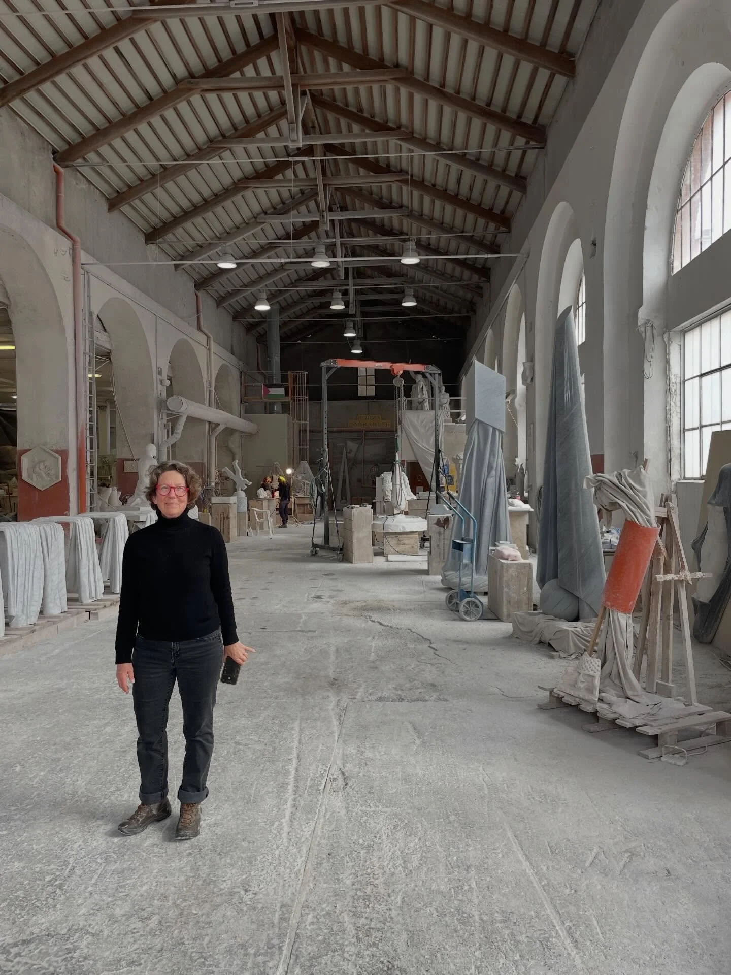 &hellip;carrara&hellip; had to go back&hellip; marble quarries, marble caves, carving studios&hellip; the light&hellip;
#carrara #pietrasanta #apuanalps #marble lardo