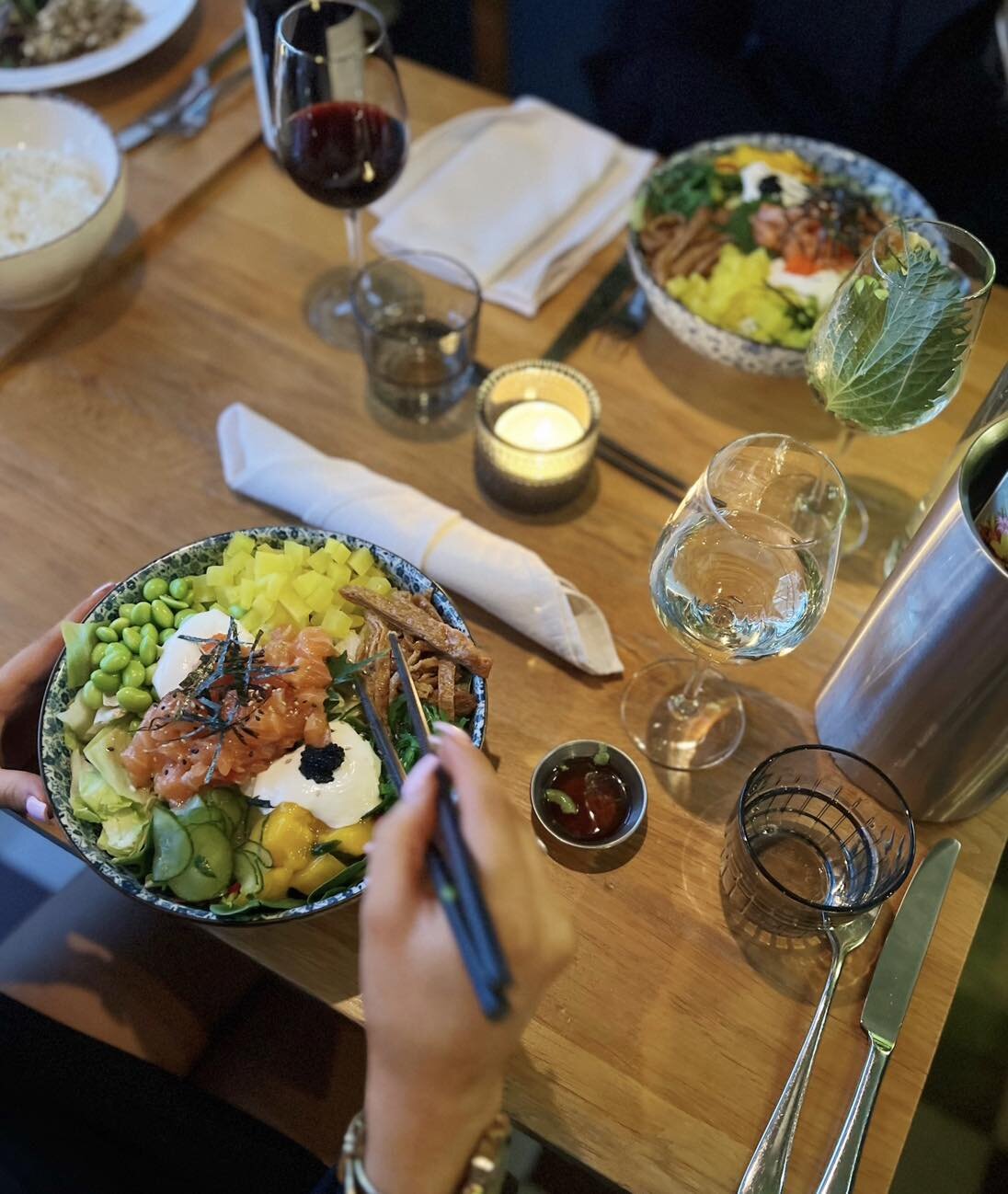 Poke Bowl is always a good idea, right? 😍🤤 

SameSameSame's classic Poke Bowl can be found on our lunch menu as well as on our à la carte menu! 🥗