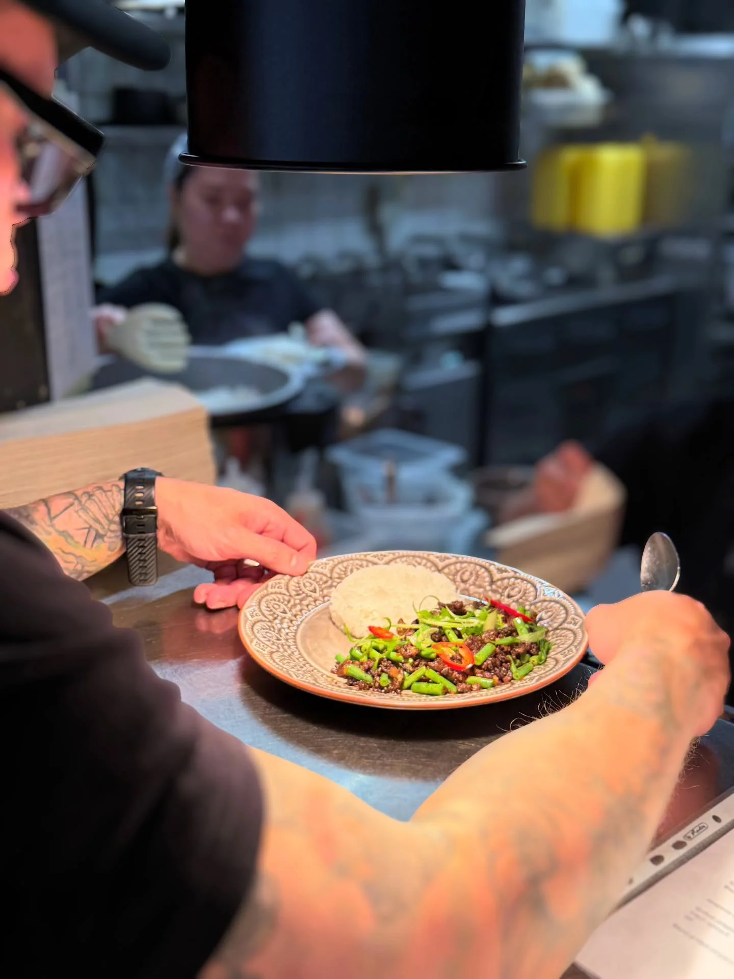 Fancy a classic Thai dish like Pad Kra Pao? ❤️‍🔥 If you want to treat yourself to some comforting Asian food, do it today! Tomorrow we're heading off for a short Easter break, and we'll be back at the woks in Punavuori right away 