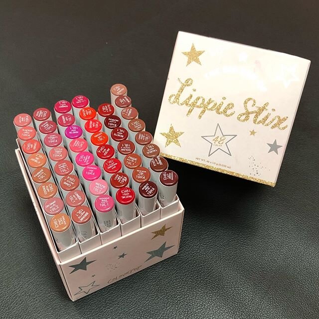 So...I bought this box of @colourpopcosmetics lovelies for my kit. Then I realized how many great colors I needed and have now claimed it for myself 😂 Do yourself a favor and buy this if you&rsquo;re a lipstick junkie like me! .
.
.
#lipstick #lipst