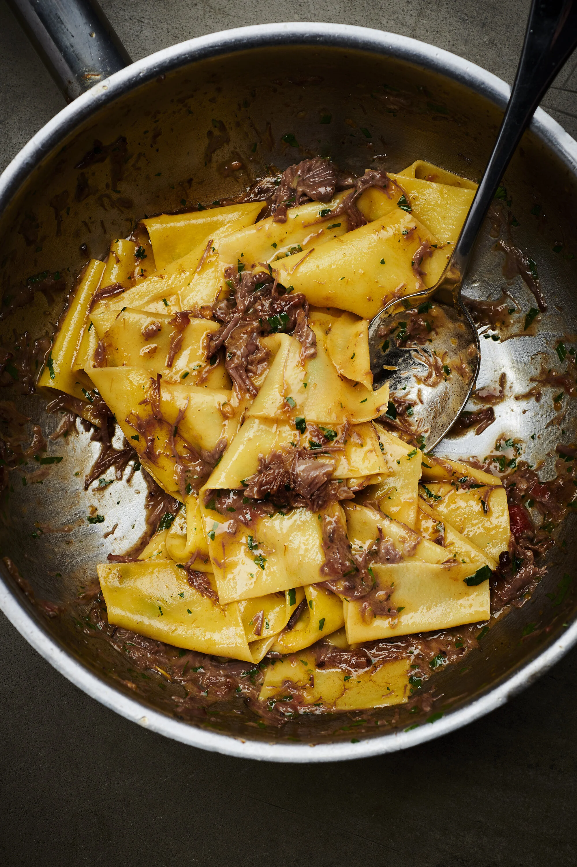 food-photographer-pasta-photographer-photography-italian-food-oxtail-ragu-pan.jpg