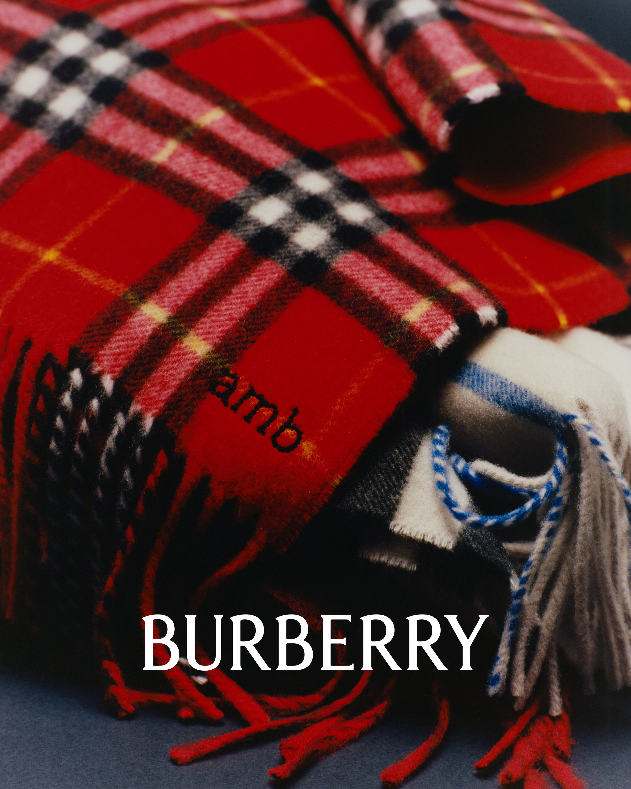 BURBERRY_OCTOBER_2024_HOLIDAY-GIFTING-PERSONALISATION_STILL-LIFE_sRGB_CROPPED_LOGO_12_4x5.jpg