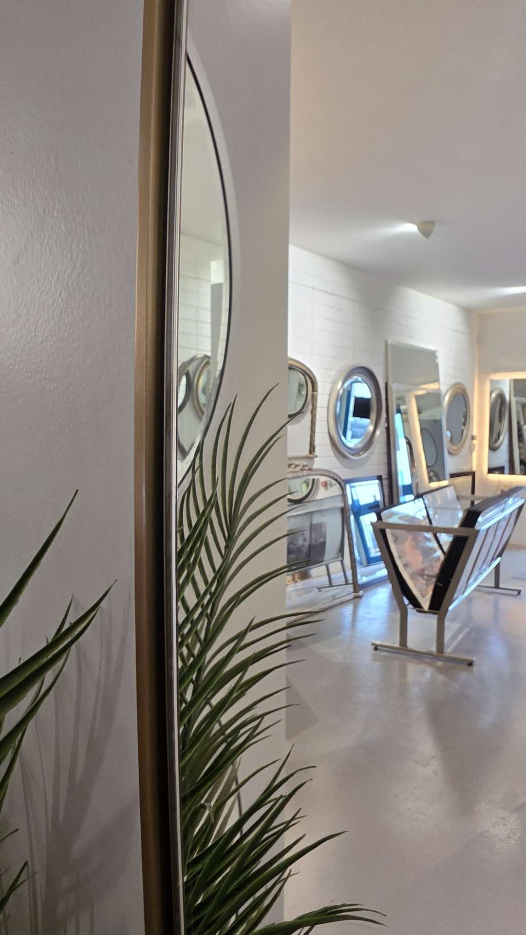 new-york-hand-crafted-mirror-brass-3.jpg