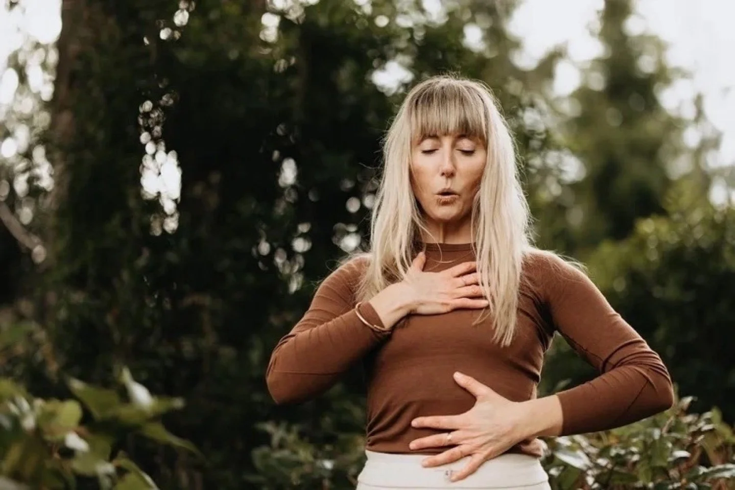 Our breath is a constant companion, yet so often overlooked. When we finally pay attention, we can discover its power to calm and regulate the nervous system. 🫁

This February, join @CarolynAnneBudgie at Nectar Yoga for a 35-hour YA Certified CE imm