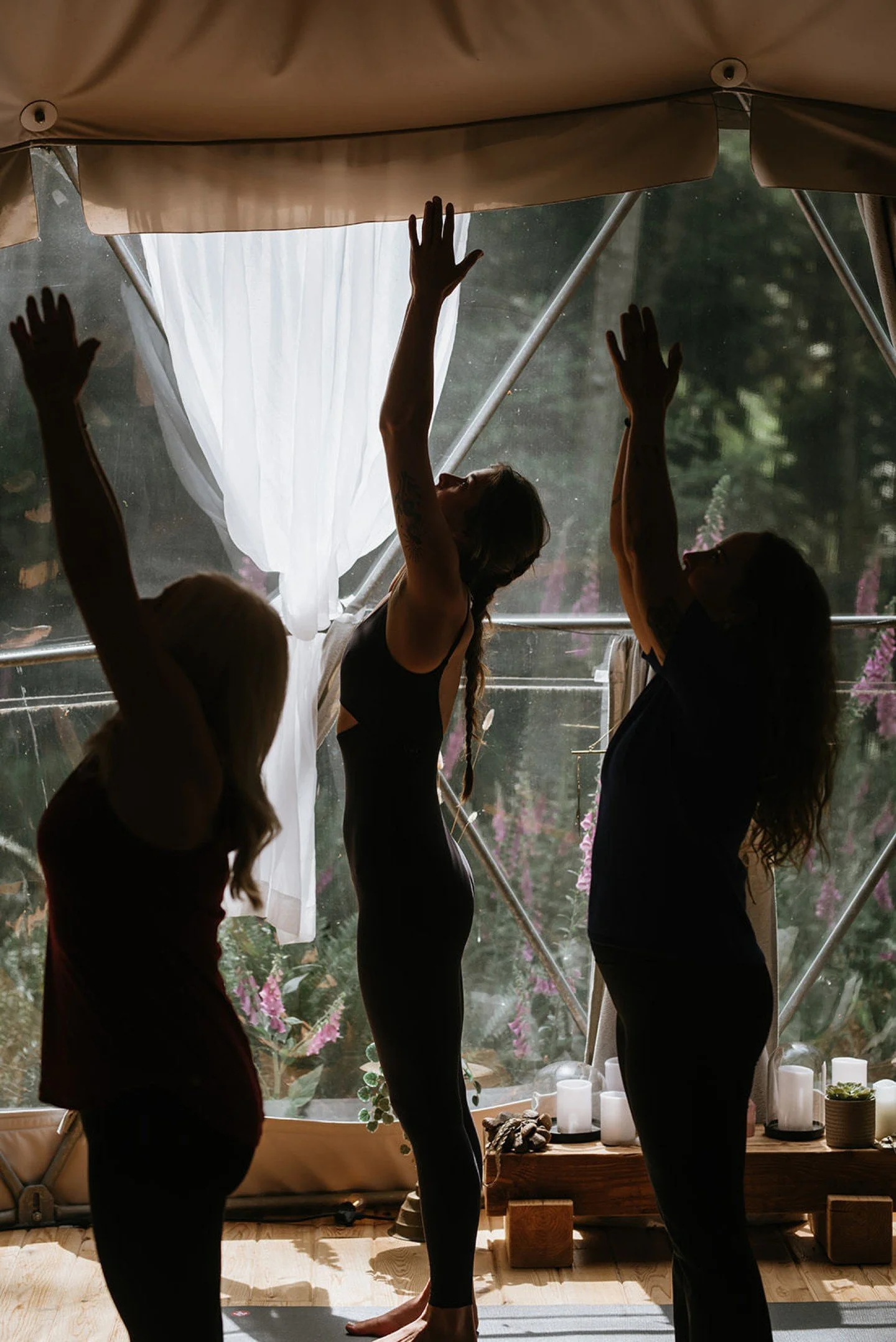 At Nectar Yoga Retreat, guests are invited to slow down through forest immersion, guided movement, nourishing meals, and deep rest.

At Mist Thermal Sanctuary, that slowing continues through contrast: heat and cold, stillness and breath, water and fi