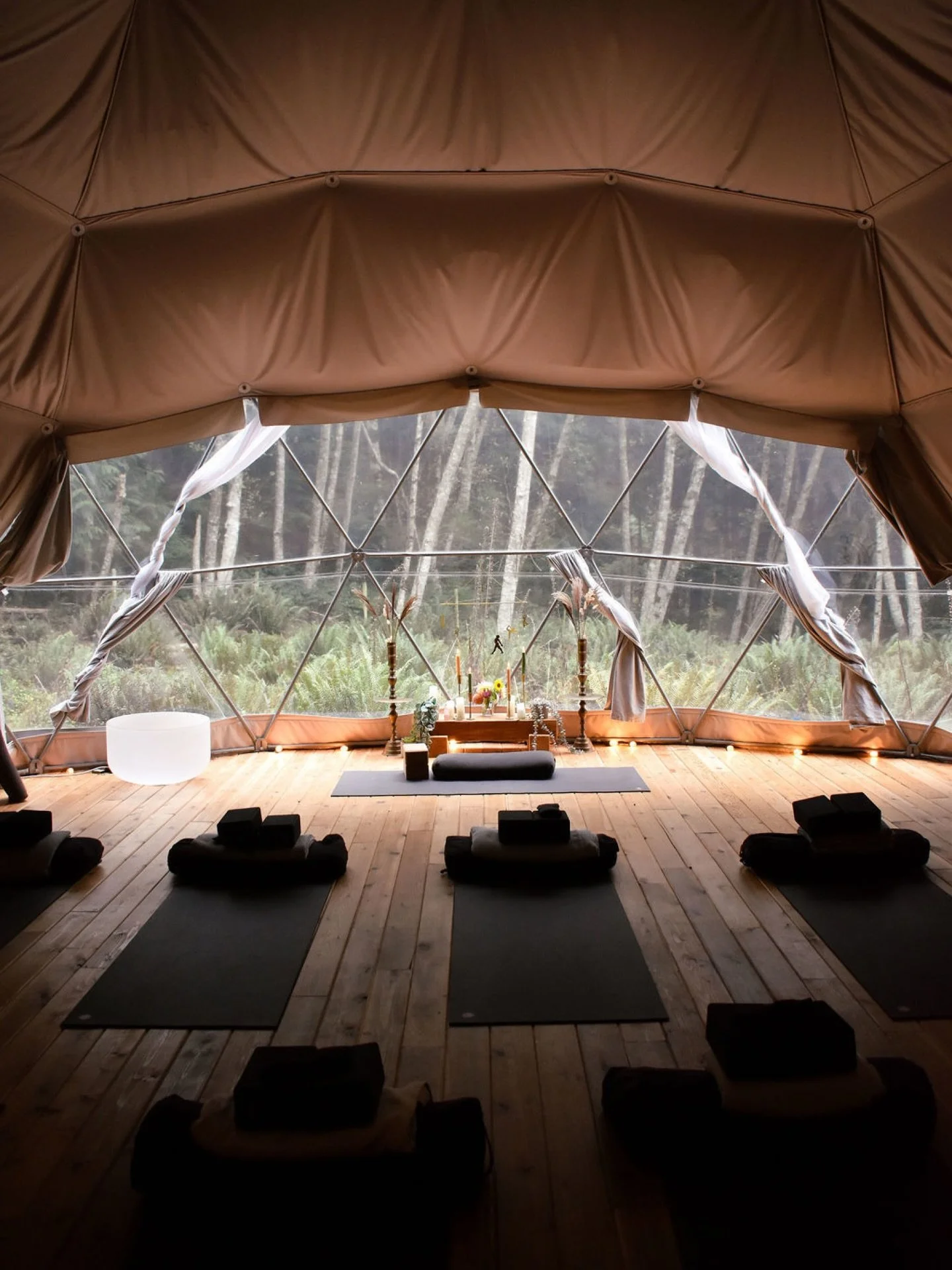 Join @the_luminous_elephant and Andrea Clark for an Art + Yoga Creativity Retreat inspired by the themes of curiosity, story, and duality. 🎨 📝

You&rsquo;ll begin with a gentle movement practice to arrive in the body, before moving into guided jour