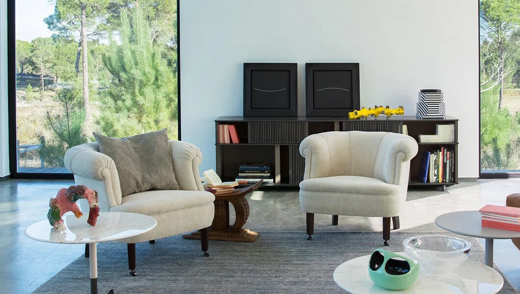 CLUB LOUNGE CHAIR — MANIFESTO