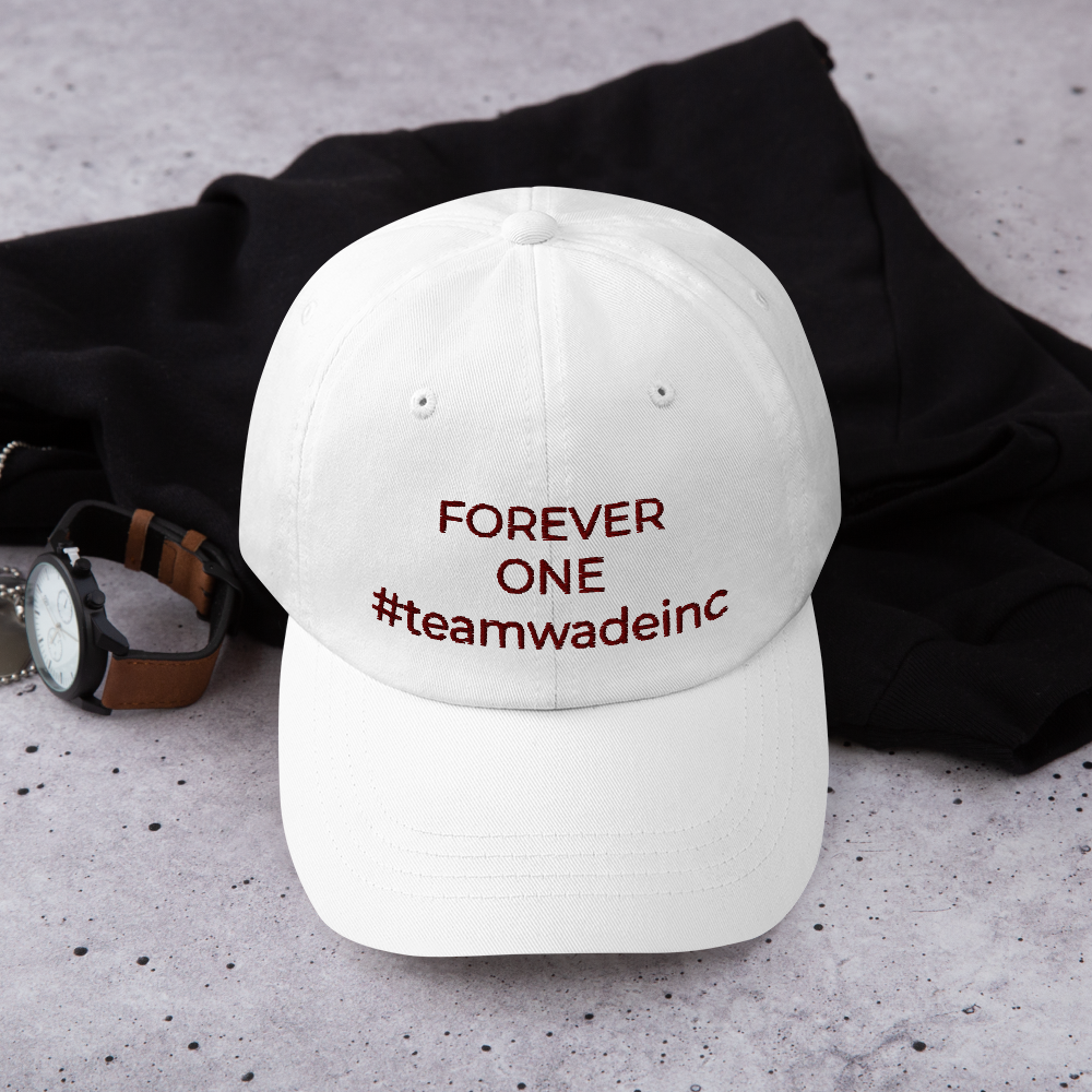 mockup_Front_Lifestyle_White.png