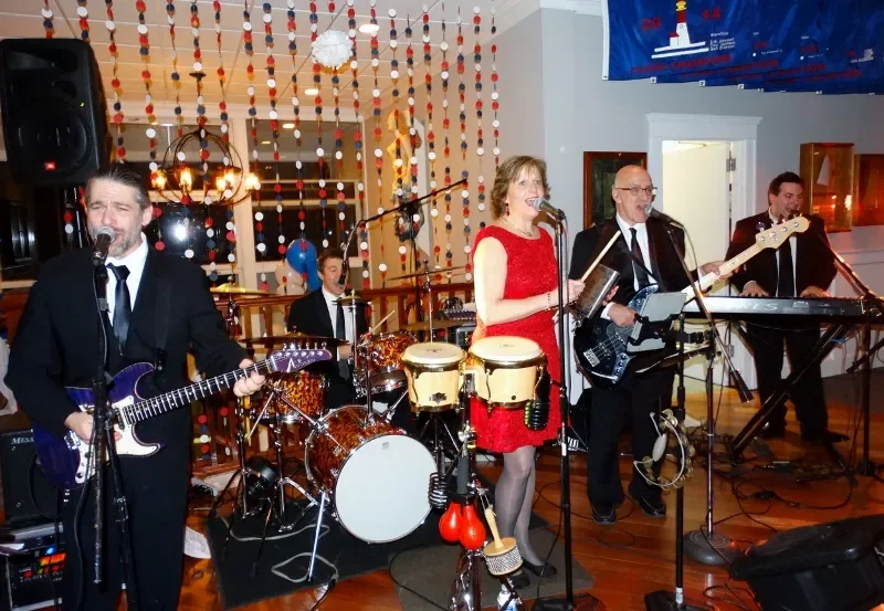 SHORE SOUNDS TRIO LIVE AT NIP-N-TUCK BAR &amp; GRILL