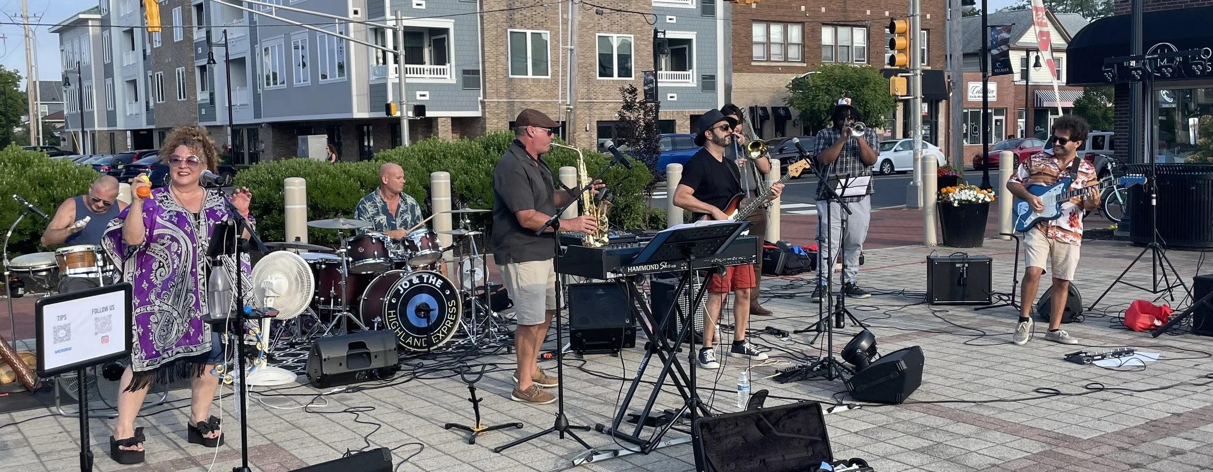 Jo &amp; The Highland Express LIVE AT NIP-N-TUCK BAR &amp; GRILL