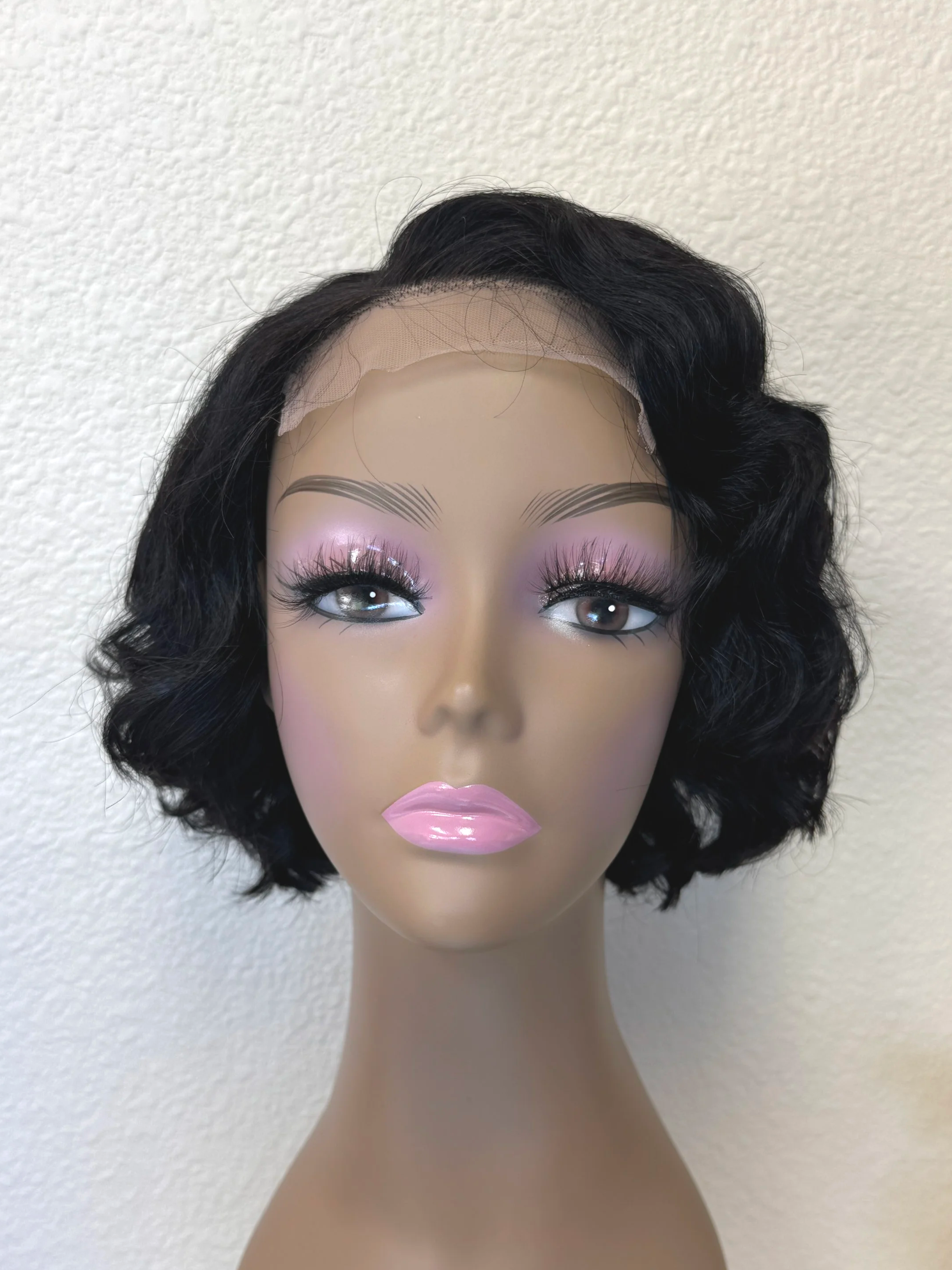 chin-length-loose-wave-bob-1b-4x4-closure-front-offblackhair..png