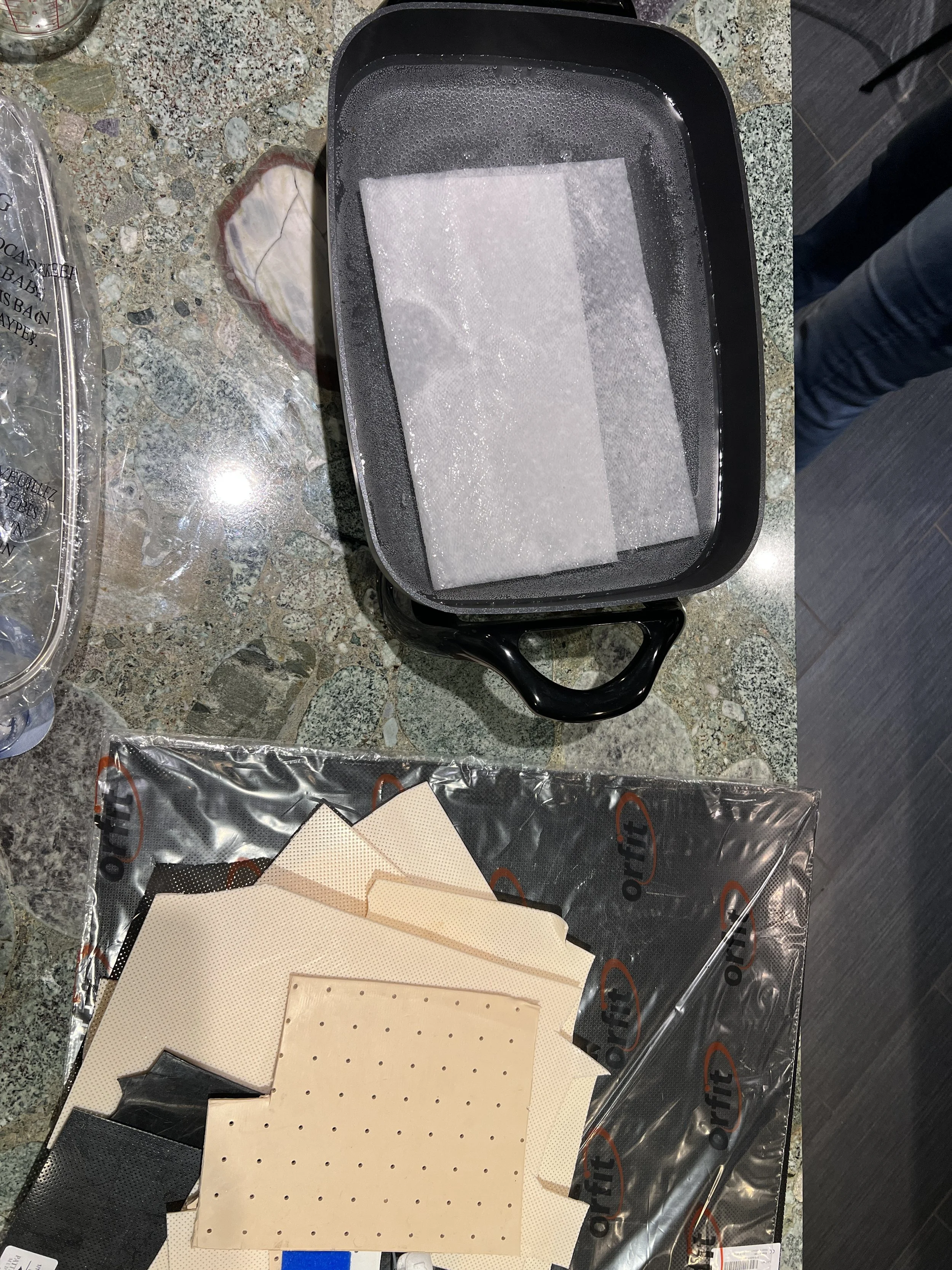 Boiling the thermoplastic for even heating