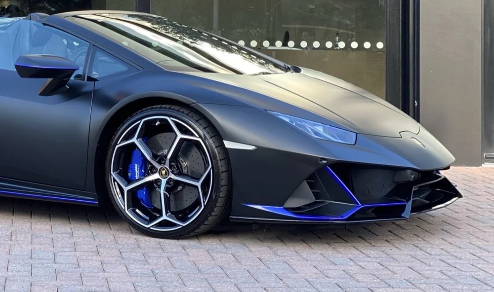 Huracan Evo — custom decals