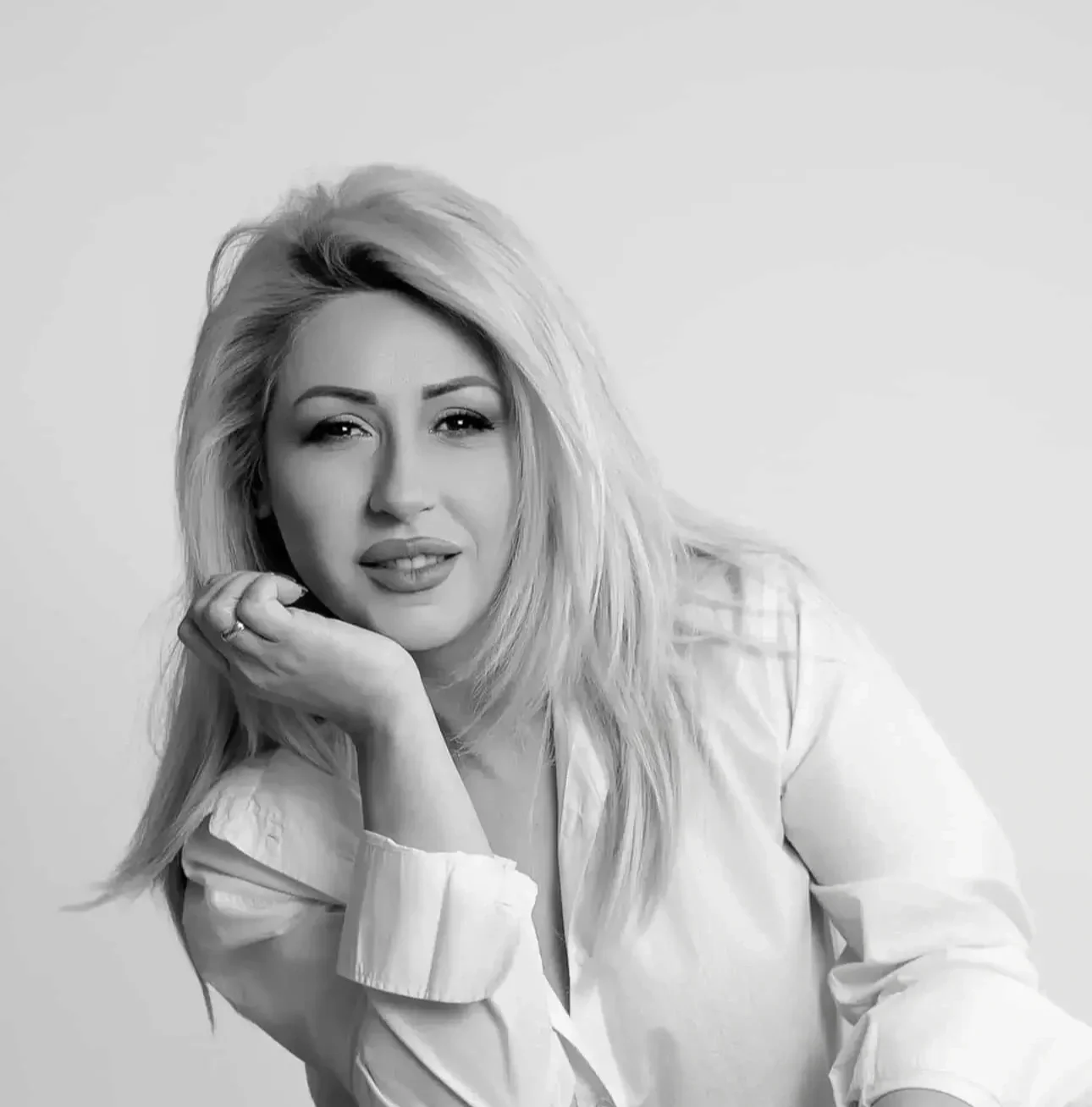 LILIT (STYLIST)