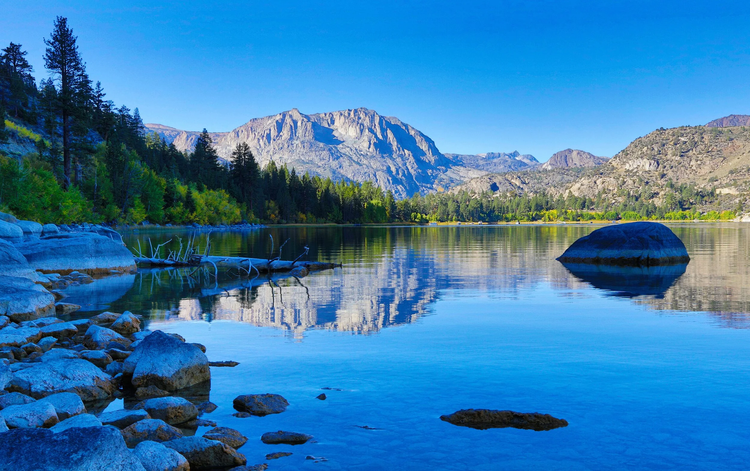 Gull Lake Lodge June Lake, CA