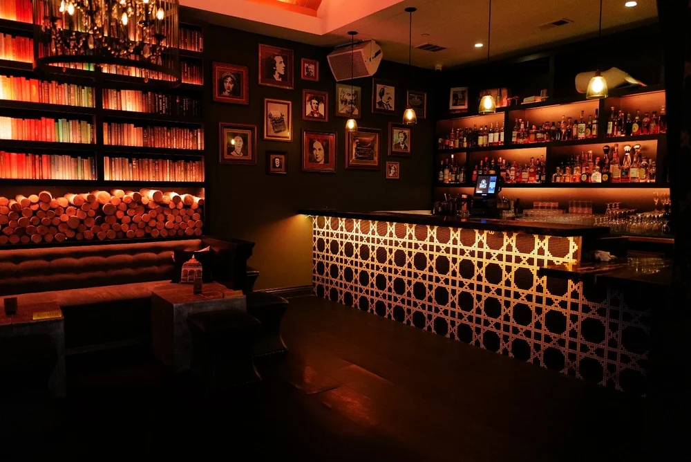 Bar photo 2