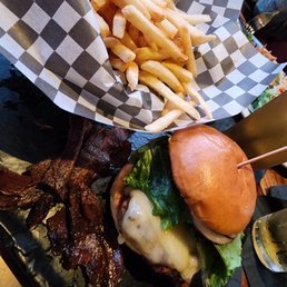 old tom burger.jpg