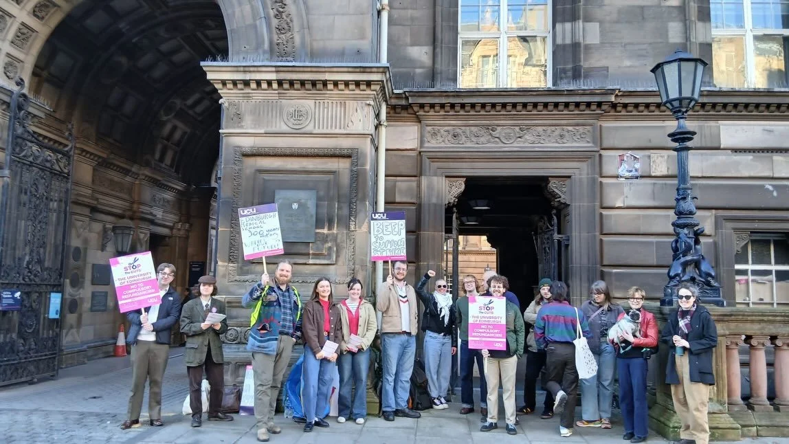 Picket pics from Strike Day 1-of-25! Photos by UCUE members. 

#ucu #strike #universityofedinburgh