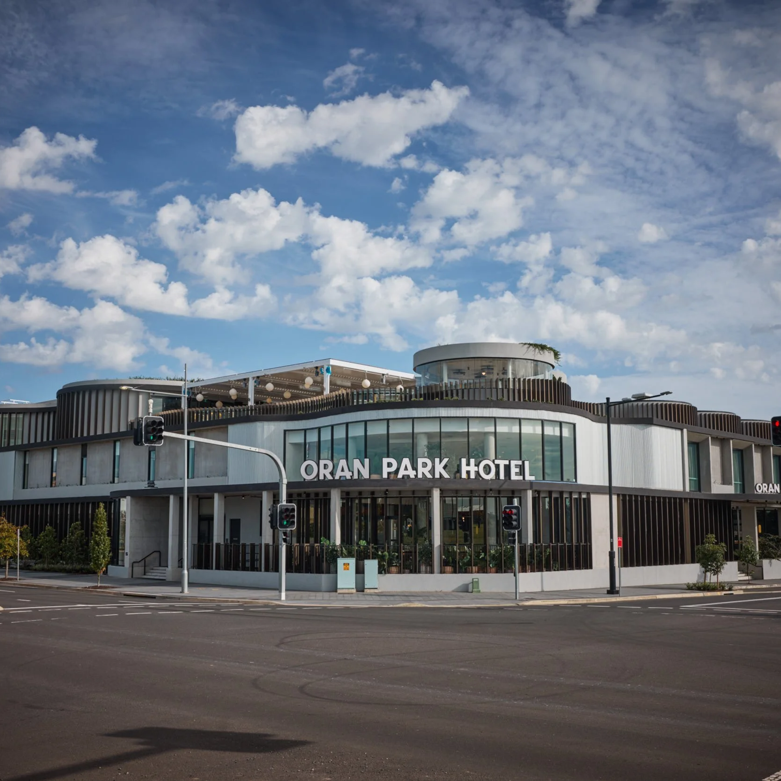 Oran Park Hotel