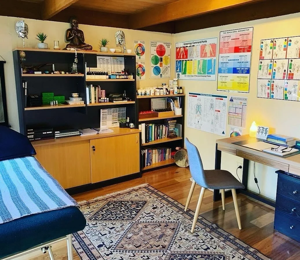 One of my beautiful first year student&rsquo;s calls this &lsquo;the table of no fibs&rsquo;.
&nbsp;
Kinesiology works with the subconscious body which means we can be working with suppressed emotions. 
&nbsp;
Emotions are the impact of consciousness