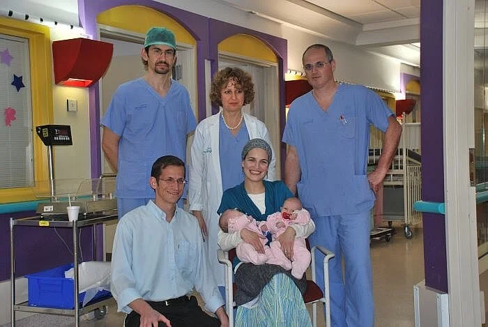 מקרה נדיר - תאומות נולדו עם אותו מום לבבי מורכב
