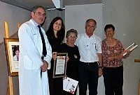 בתמונה מימין: זיוה כספי, פרופ' יצחק יניב, פרידה וינטר, ד"ר שרה אליצור ופרופ' יוסף פרס.