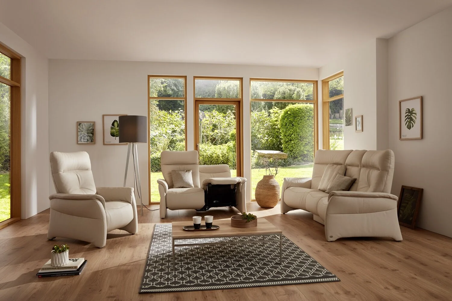 Himolla Hudson Sofa — Mollaghans of Longford