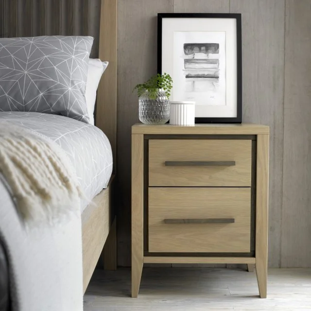 Rimini 2 Dwr Bedside